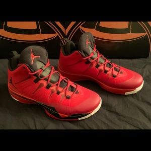 Jordan Super Fly 2 Gym Red 11.5 New without box
